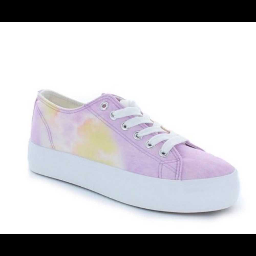 Restricted lilac yellow Tie Dye lace up platform Sneakers nwot